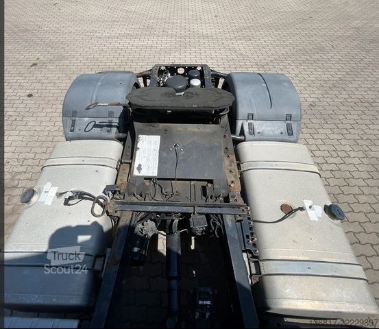 Ciągnik siodłowy typu volume MAN TGX 18.440 XXL Mega LL höhenverstellbare Sattelp