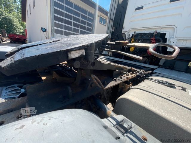 Ciągnik siodłowy typu volume MAN TGX 18.440 XXL Mega LL höhenverstellbare Sattelp
