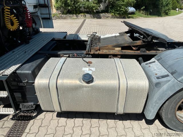 Ciągnik siodłowy typu volume MAN TGX 18.440 XXL Mega LL höhenverstellbare Sattelp