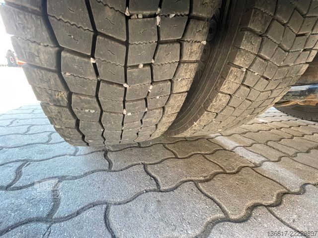 Ciągnik siodłowy typu volume MAN TGX 18.440 XXL Mega LL höhenverstellbare Sattelp