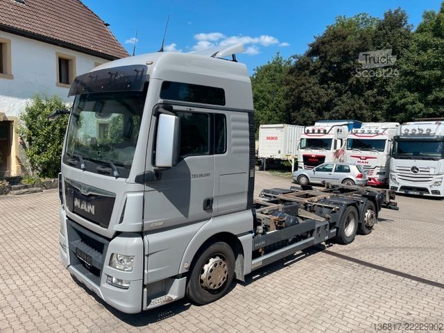 Mainomas kėbulo sunkvežimis MAN TGX 26.520 XXL LLL Retarder BDF Jumbo Multiwechs