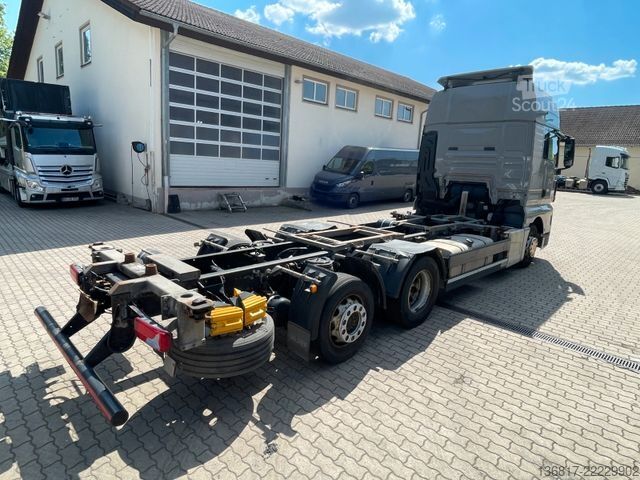 Mainomas kėbulo sunkvežimis MAN TGX 26.520 XXL LLL Retarder BDF Jumbo Multiwechs