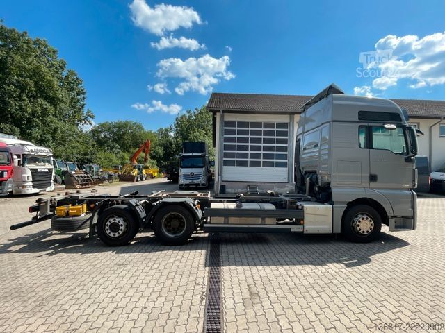 Mainomas kėbulo sunkvežimis MAN TGX 26.520 XXL LLL Retarder BDF Jumbo Multiwechs
