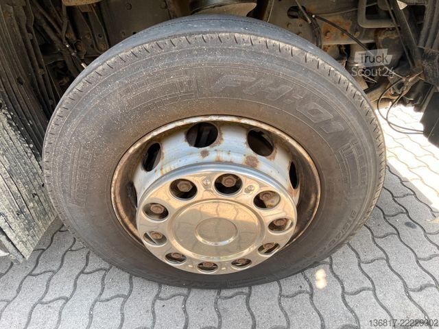 Mainomas kėbulo sunkvežimis MAN TGX 26.520 XXL LLL Retarder BDF Jumbo Multiwechs