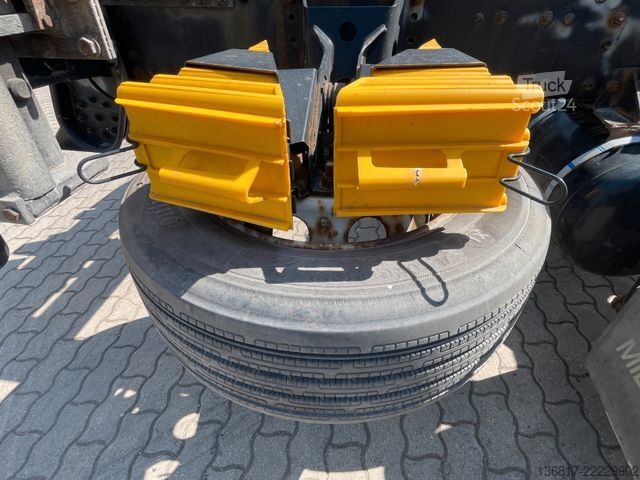 Mainomas kėbulo sunkvežimis MAN TGX 26.520 XXL LLL Retarder BDF Jumbo Multiwechs