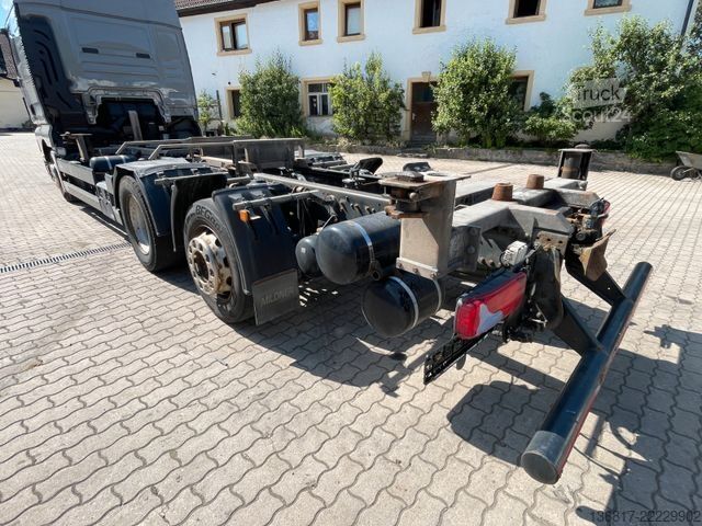 Mainomas kėbulo sunkvežimis MAN TGX 26.520 XXL LLL Retarder BDF Jumbo Multiwechs