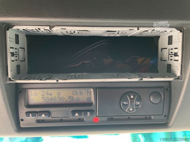 Mainomas kėbulo sunkvežimis MAN TGX 26.520 XXL LLL Retarder BDF Jumbo Multiwechs