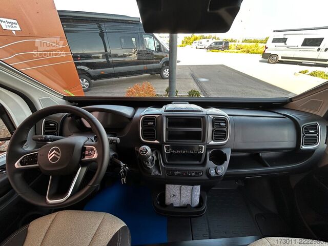 Автодім PÖSSL Summit 600 Plus Markise Solar Navi AHK