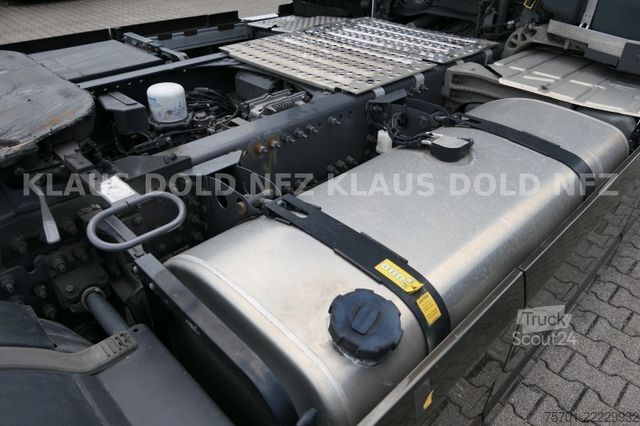 Standardni vlačilec VOLVO FH 460 Globetrotter Retarder XL-Tank Navi Euro 6