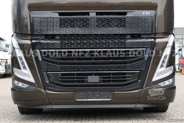 Standardni vlačilec VOLVO FH 460 Globetrotter Retarder XL-Tank Navi Euro 6