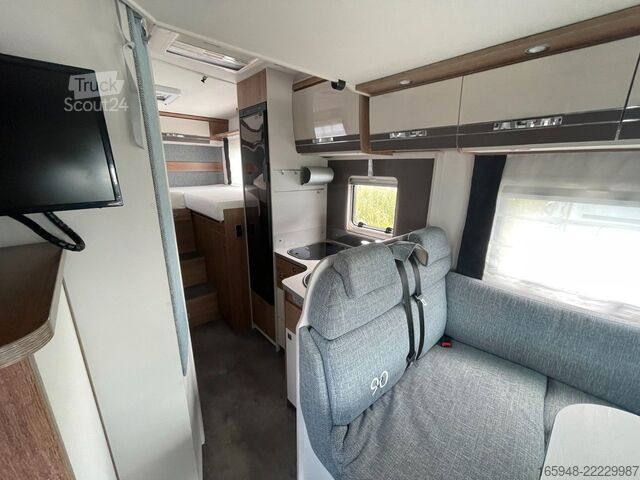 Half-integraal camper DETHLEFFS TREND 90 T 6717 EB | Mit Hubbett,MaxxFan.*TV*