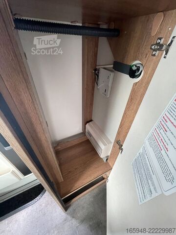 Half-integraal camper DETHLEFFS TREND 90 T 6717 EB | Mit Hubbett,MaxxFan.*TV*