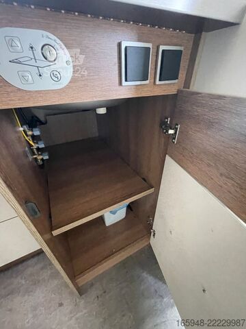 Half-integraal camper DETHLEFFS TREND 90 T 6717 EB | Mit Hubbett,MaxxFan.*TV*