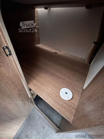 Half-integraal camper DETHLEFFS TREND 90 T 6717 EB | Mit Hubbett,MaxxFan.*TV*