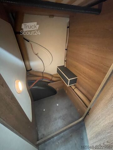 Half-integraal camper DETHLEFFS TREND 90 T 6717 EB | Mit Hubbett,MaxxFan.*TV*
