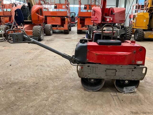 тандемний каток Belle BWR 650