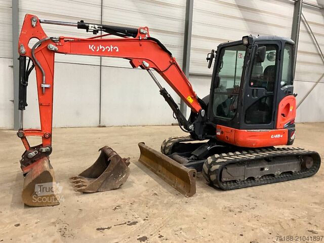 Mini-pelle Kubota U 48-4