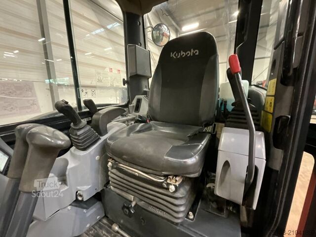 Mini-pelle Kubota U 48-4