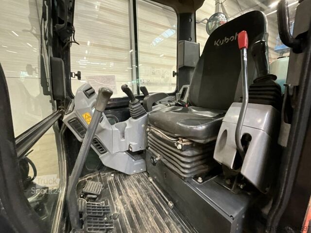 Mini-pelle Kubota U 48-4