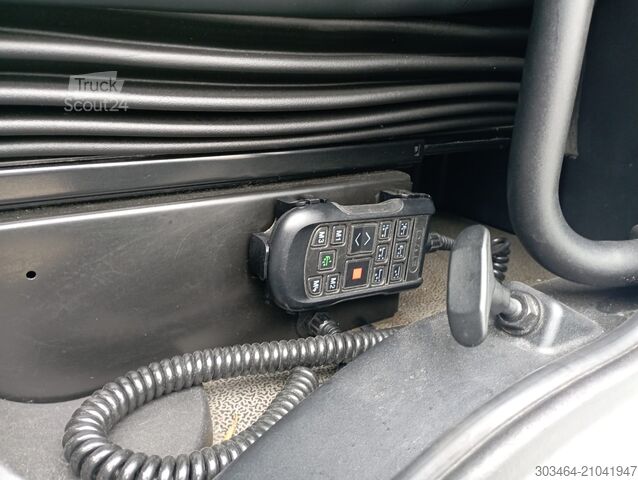 Standard tractor unit DAF XF 530 ST