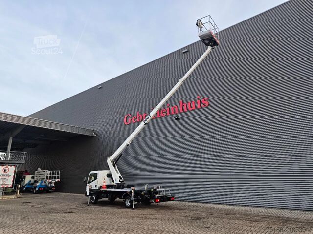 Plate-forme de levage Renault Maxity DTI 130 GSR B200T