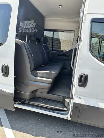 شاحنة صندوقية IVECO Daily 35 S 18 HA CRV