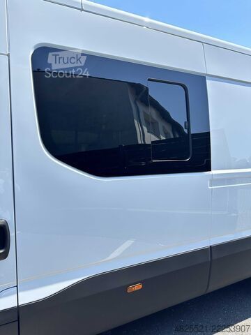 شاحنة صندوقية IVECO Daily 35 S 18 HA CRV