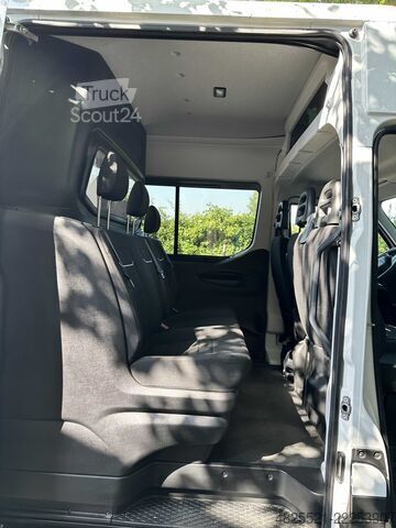 شاحنة صندوقية IVECO Daily 35 S 18 HA CRV