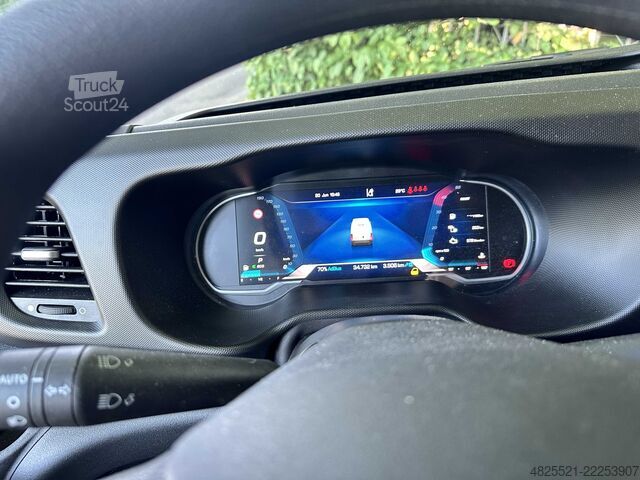 شاحنة صندوقية IVECO Daily 35 S 18 HA CRV