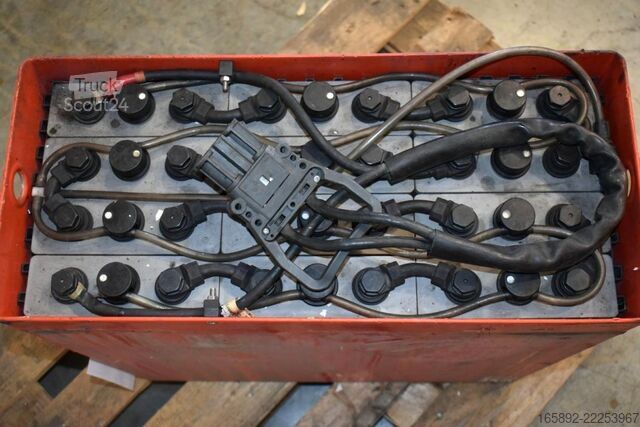 بطارية رافعة شوكية GRUMA 24 Volt 3 PzS 375 Ah