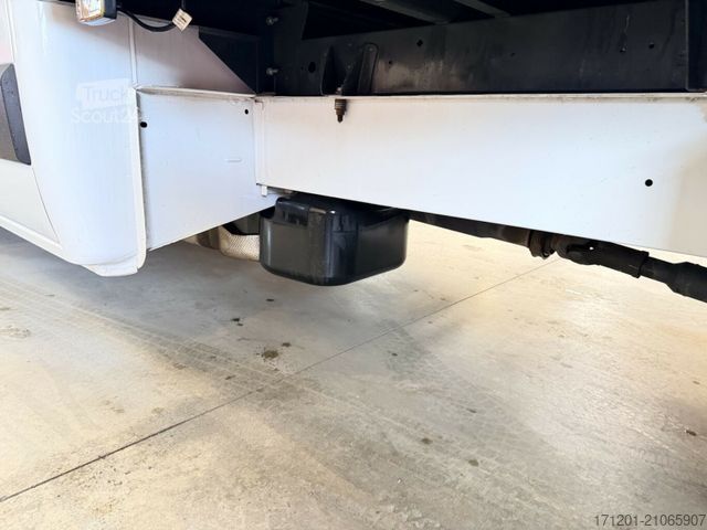 Wohnkabine RENAULT Master 2.3 dCi 4x4 OBERAIGNER+ Untersetzun