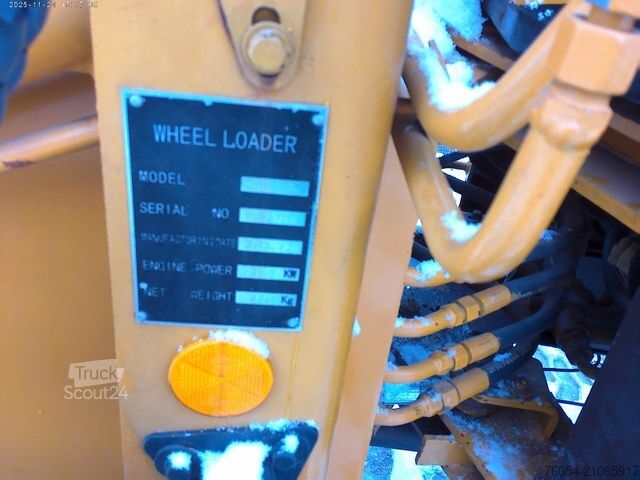 Încărcător pe roți  ZL 12 F**MIT SCHNEESCHILD