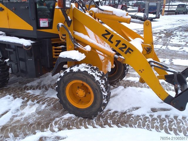 Încărcător pe roți  ZL 12 F**MIT SCHNEESCHILD