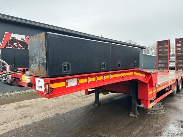 Ημιρυμουλκούμενο χαμηλής φόρτωσης FAYMONVILLE STN-4U Multimax 4.Achs Tieflader Nachlaufgelenkt