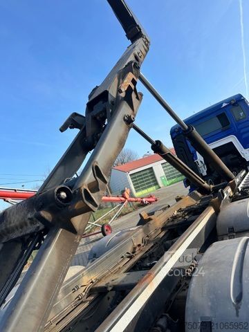 Roll-off tipper truck MAN TGS 26.440 6x2 / Meiller RK 20.70 + Funk