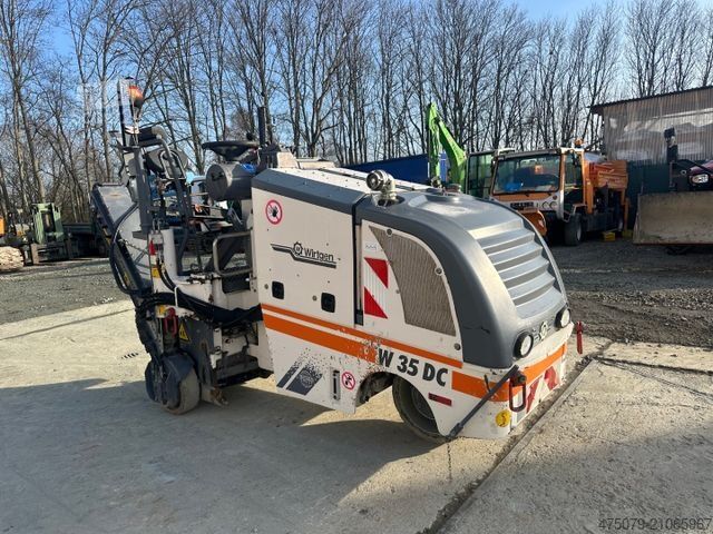 Asfaltmenginstallatie WIRTGEN W 35 DC / Asphaltfräse / Förderband