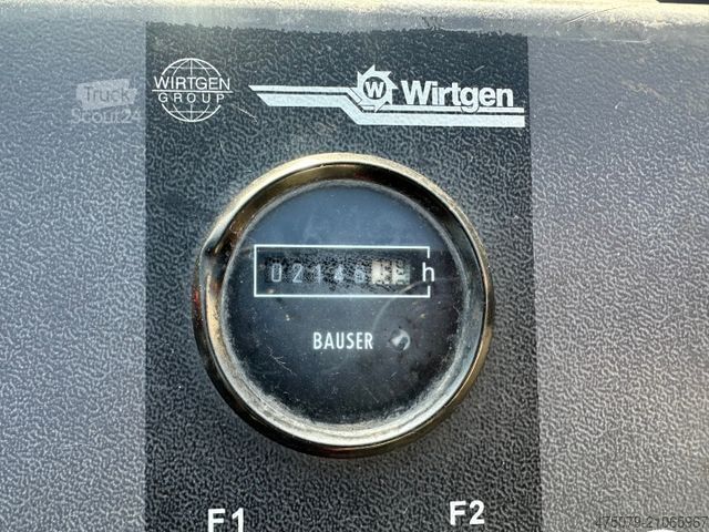 Asfaltmenginstallatie WIRTGEN W 35 DC / Asphaltfräse / Förderband