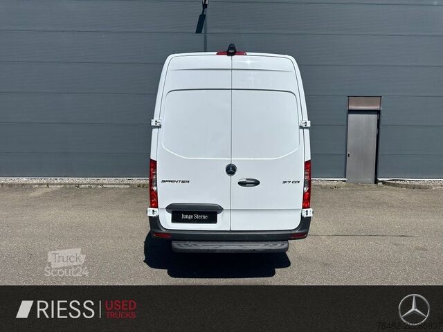 Furgoneta MERCEDES-BENZ Sprinter 317 CDI KA/PRO/MAXI/L3H2/MBUX/KAMERA/AU