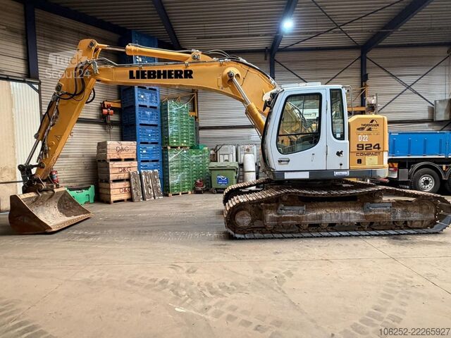 Ekskavatör LIEBHERR R924 COMPACT - FULL HYDR - 25.7T - A/C - CE - B...
