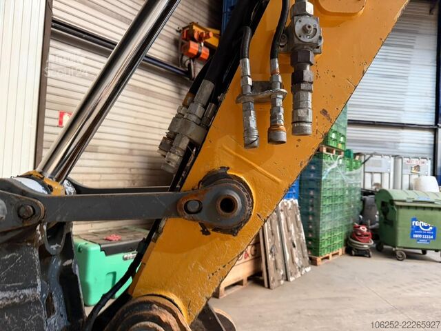 Ekskavatör LIEBHERR R924 COMPACT - FULL HYDR - 25.7T - A/C - CE - B...