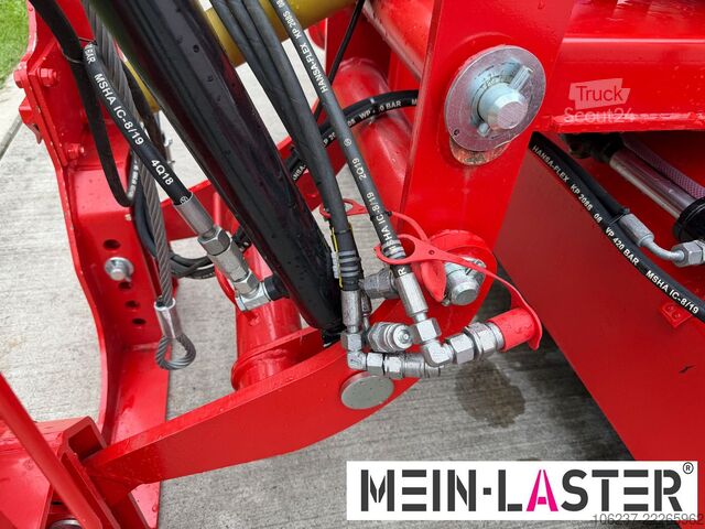 Otro UNIMOG Dücker FKM 2400 Kehrmaschine mit 2?x Wassertank