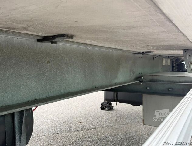Koeloplegger Sor SP71-SR2FR 2-AS STUURAS 270 CM HOOG 250 CM B