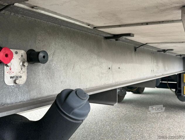 Koeloplegger Sor SP71-SR2FR 2-AS STUURAS 270 CM HOOG 250 CM B