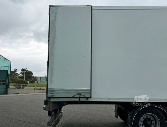 Koeloplegger Sor SP71-SR2FR 2-AS STUURAS 270 CM HOOG 250 CM B