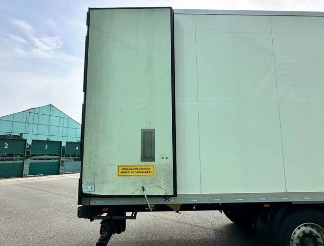 Рефрижераторний напівпричіп KÖGEL S24-4 THERMO KING SLXi 300 LIFT AXLE 1340x250x27