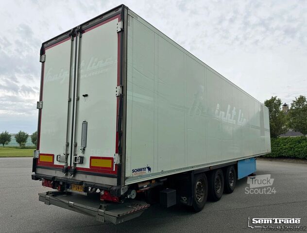 شبه مقطورة مبردة SCHMITZ CARGOBULL SCB*S3B THERMO KING SLXe 300 DHOLLANDIA TAIL LIF