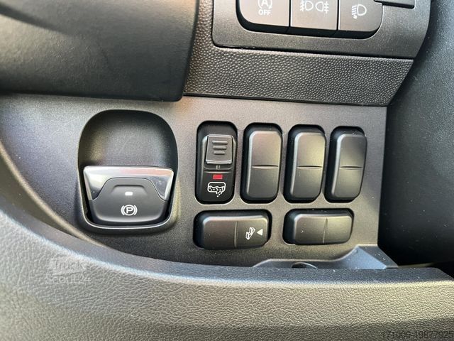 Obytný vůz HYMER/ERIBA Yellowstone 640 ACC Maxi Solar Premium AHK