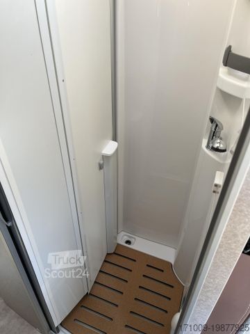 Obytný vůz HYMER/ERIBA Yellowstone 640 ACC Maxi Solar Premium AHK