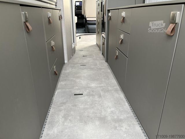 Camper HYMER/ERIBA Yellowstone Fiat 640 8G ACC Solar AHK 3.5T