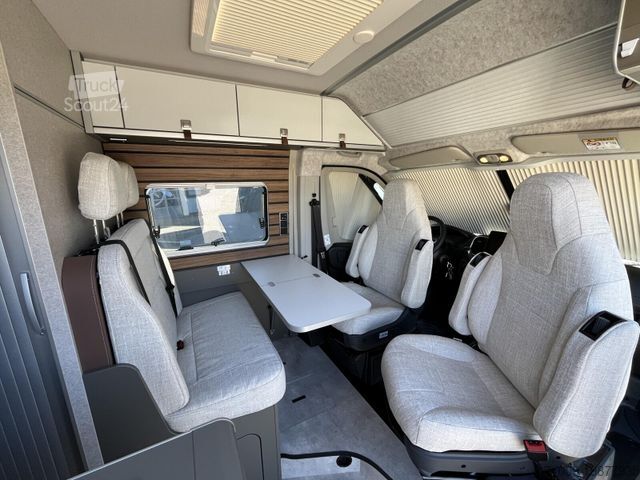 Autocaravana HYMER/ERIBA Yellowstone 640 8G Premium Solar ACC Schwenkbad